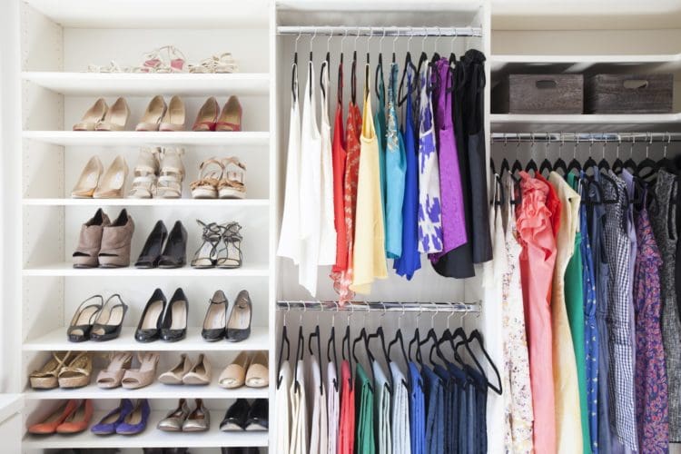 How to Declutter your home fast: use these closet organizing tips!