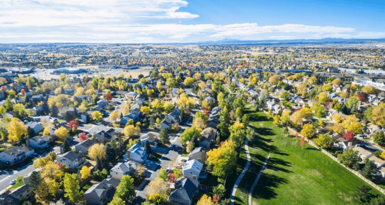 An aerial view of houses in Aurora, Colorado.