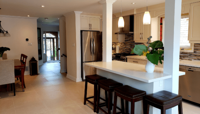 A kitchen that was decluttered in quarantine.