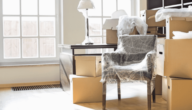 Rent furniture in order to stage your home to sell quickly