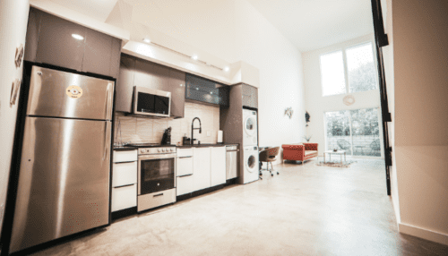 What to Leave When Selling a House for a Peaceful Transfer