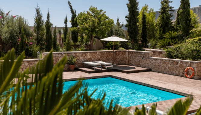 Create a desert oasis when ready to sell house fast in Reno