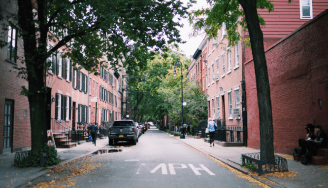 A neighborhood with real estate for buyers.