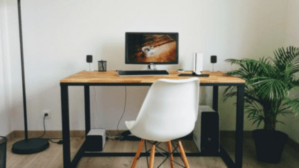 A desk used to look up how long a short sale stays on your credit.