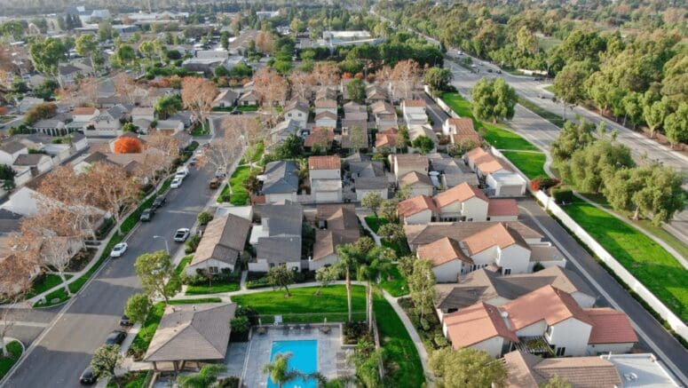 A neighborhood in Irvine, CA where you can sell your house fast.