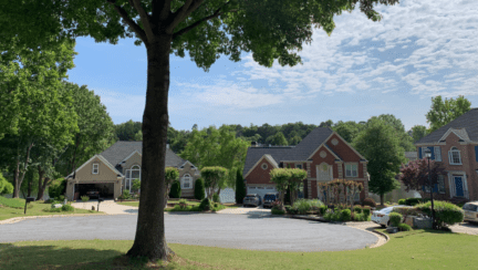 A neighborhood on a cul-de-sac where inflation will affect the housing market.