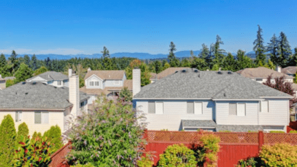 A view of houses in Washington state where you pay taxes when selling a house.