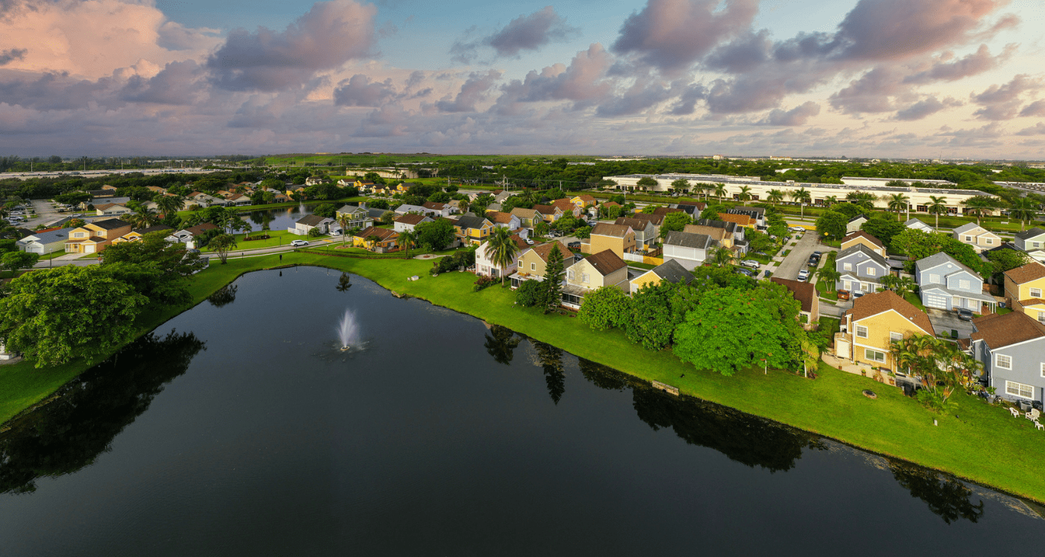 A view of a neighborhood in Miramar, FL where you can sell your house to a We Buy Houses company.