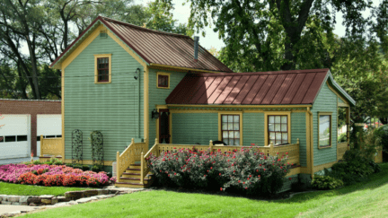 A house in Kansas that was sold by owner.