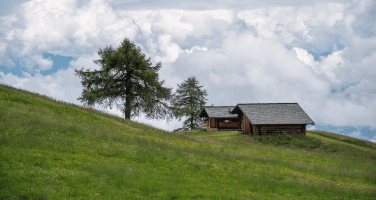 A house in Utah that can be sold by owner.