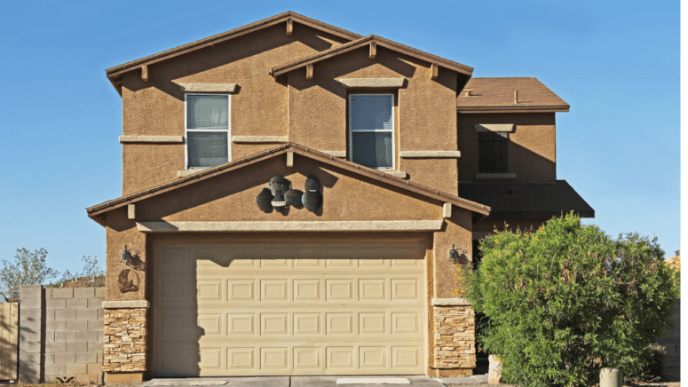 A house in Arizona, where some homeowners are interested in flat fee MLS listings.