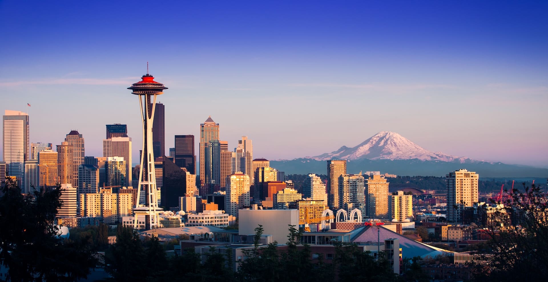 A aerial shot of Seattle, Washington where sellers have options to sell their house fast