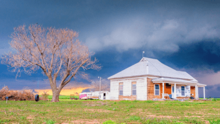 An image of a house in the state of Oklahoma where homeowners might be interested to sell their house fast