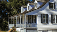 An image of a house in South Carolina that represents We Buy Houses for Cash