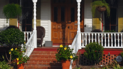 An image of a house in Mississippi that homeowners would like to sell fast