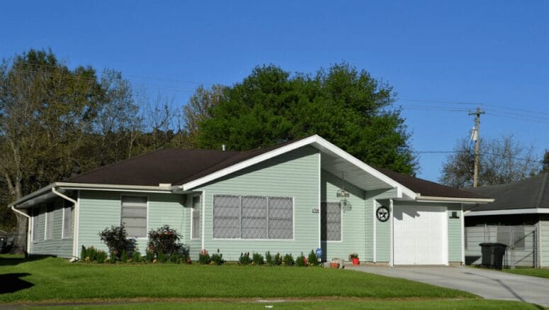 A house in The Woodlands, located in an area where homeowners can sell their home to a we buy houses company