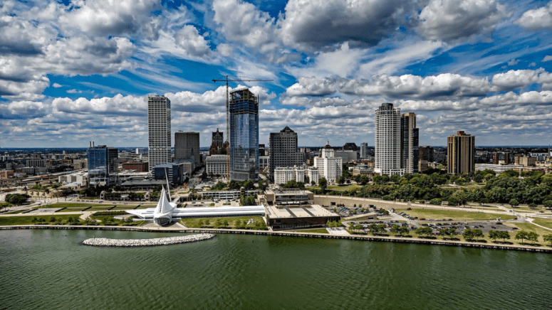 Milwaukee, where a home seller has the option to sell their home using a flat fee MLS company