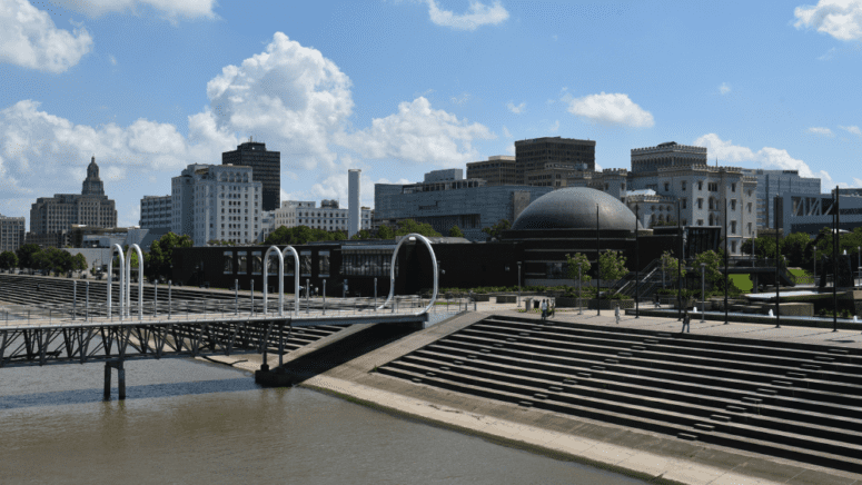 View in Baton Rouge where homeowners have the option to sell their home to a we buy houses company