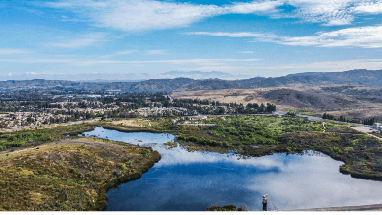 Aerial view of Irvine, CA, where homeowners have the option to sell their home to a we buy houses company