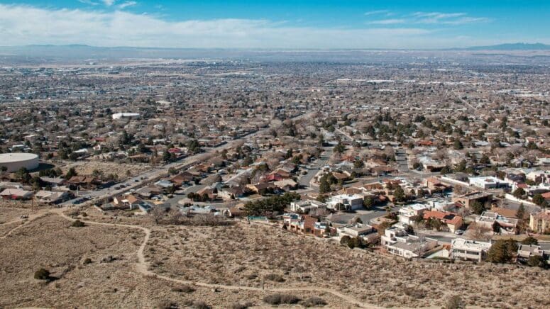 Aerial view in Albuquerque, where home sellers can work with a cash home buyer to sell their house.