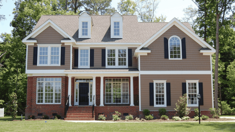 A home in York, where home sellers can choose to work with a cash homebuyer to sell their house