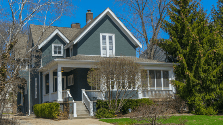 A house whose purchase includes closing costs in Illinois