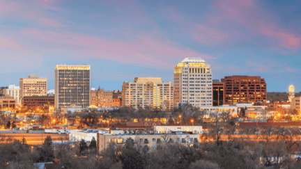 An image of the Colorado Springs skyline which can represent selling a house fast in colorado springs