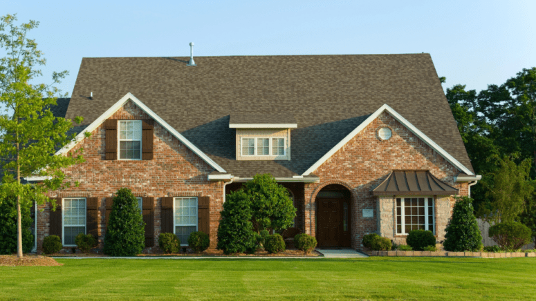 A house in Bartlett, TN where homeowners can choose to work with a we buy houses company