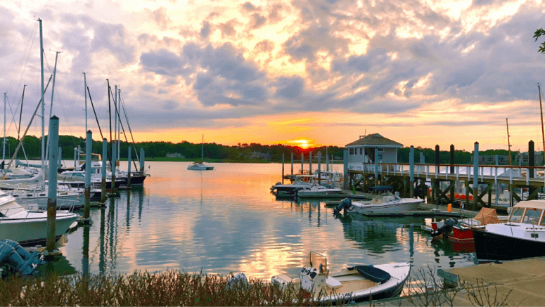 An landscape image of Connecticut which can represent selling a house fast in Bristol