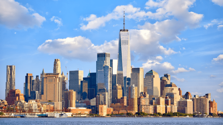 An image of the New York City skyline, where sellers and buyers can work with a top real estate brokerage company