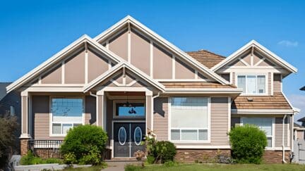 an image of a house in Oakland that represents how to sell a house fast