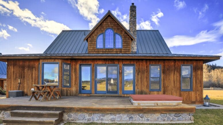 A house in Montana that represents selling a house by owner