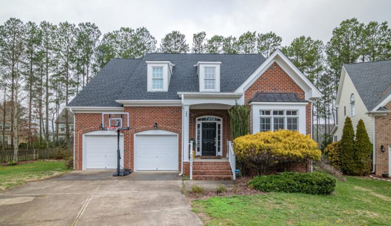 An image of a home in Fredericksburg, where home sellers have options to sell their house fast