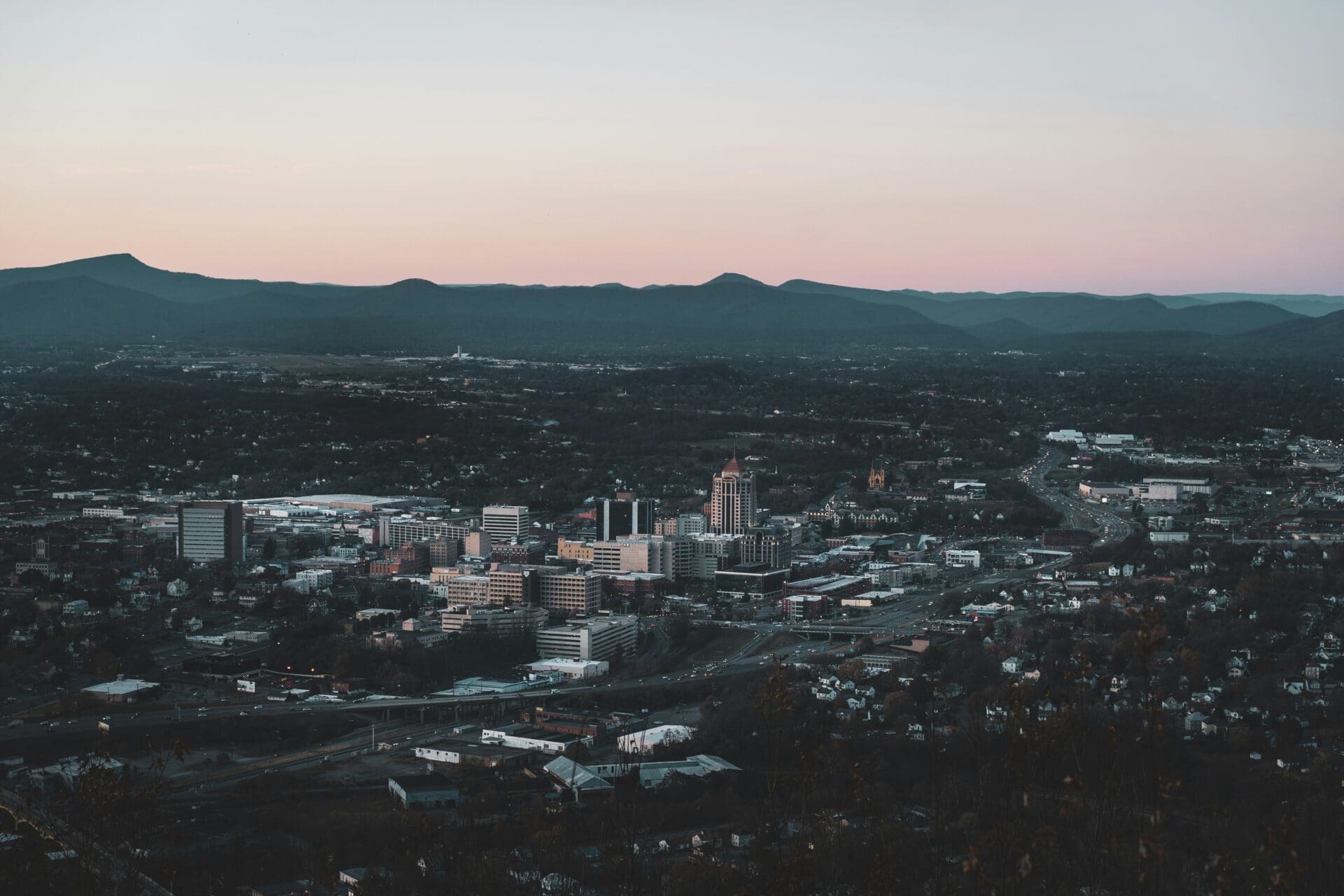 A view of Roanoke, VA that represents how to sell a house fast.