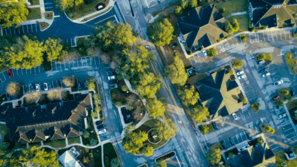 Aerial view of a neighborhood in Orange Park, where home sellers can work with a we buy houses company to sell their home