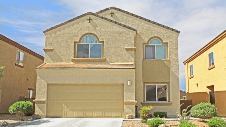 A house in Glendale, AZ where home sellers can sell their house fast to a cash home buyer