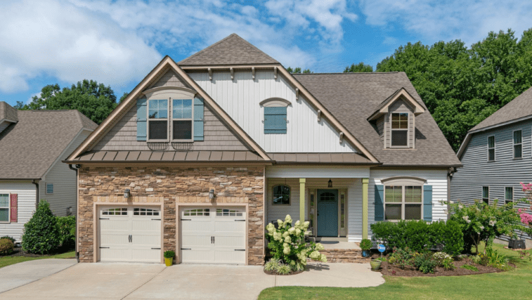 A house that a homeowner can sell to cash home buyers in Hayward, CA.