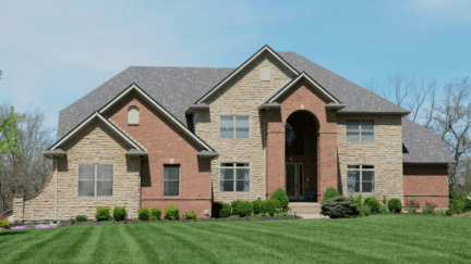 A house that an owner might sell using flat fee services in Plano, TX