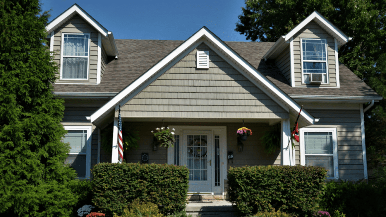 A house that an owner might sell to cash home buyers in Rogers