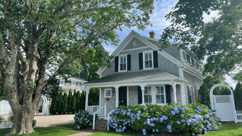 A home in Marysville, where home sellers have options to sell fast