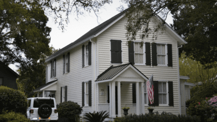 A house that needs the services of estate sale companies in Bakersfield, CA