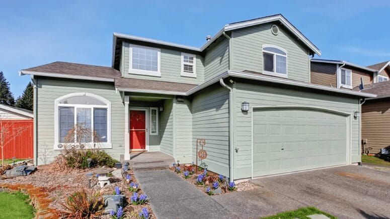 a home ready for the best time to sell a house in Seattle