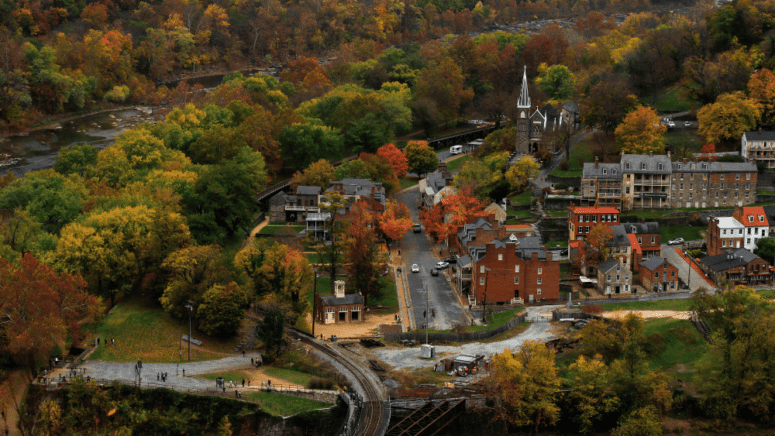 Charleston, WV where home sellers can work with an estate sale company before listing a home for sale