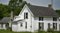 A house whose owner plans to sell their house for cash in Atlanta