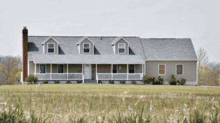 An image featuring a house and its average mortgage payment