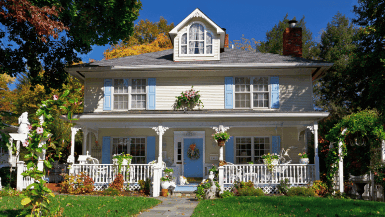 An image of a house in Matawan, where home sellers can choose to sell for cash