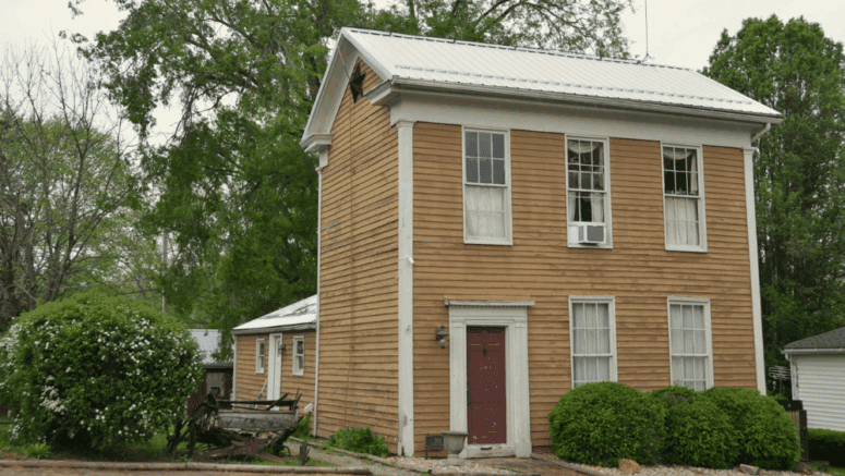 A house that an owner wants to sell for cash in Kirkland