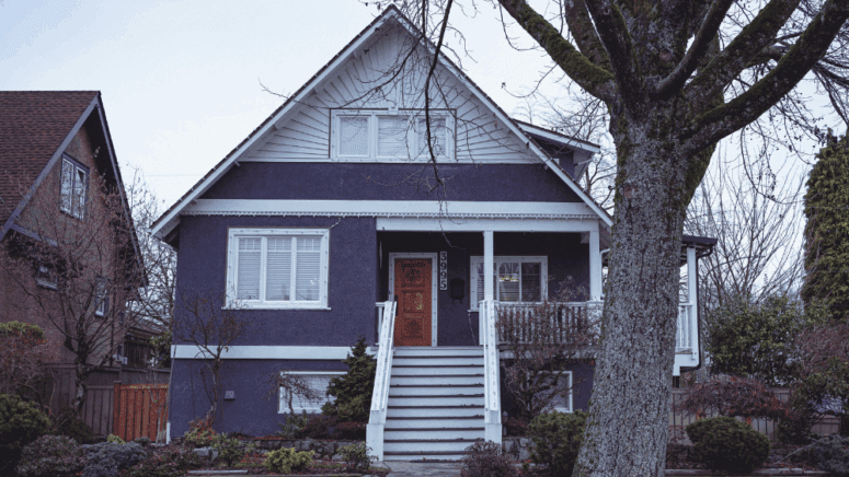 A home in Winston-Salem, NC, where home sellers can choose to sell for cash