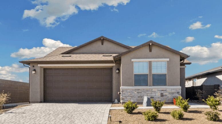An image of a house in Mansfield, TX, where home sellers can sell for cash