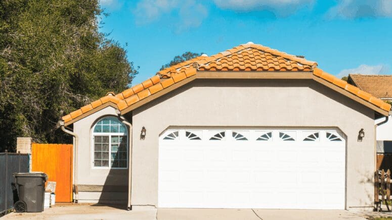 A house that an owner might sell to we buy houses companies in Cathedral City